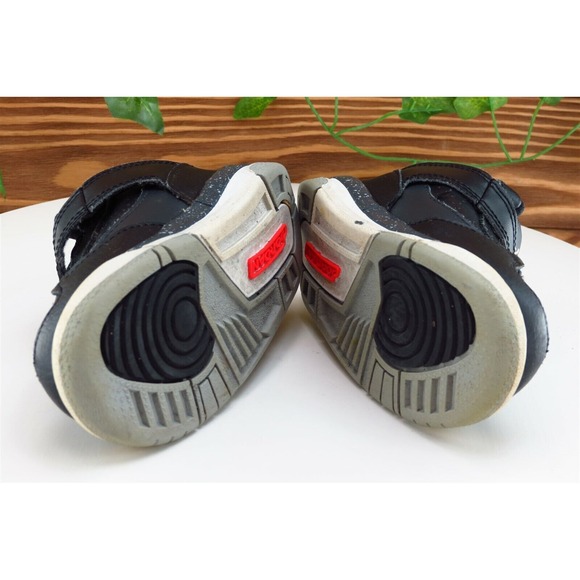 Air Jordan Toddler Boys‎ Size 6 M Black Leather Strap Athletic Sneakers - Picture 9 of 10